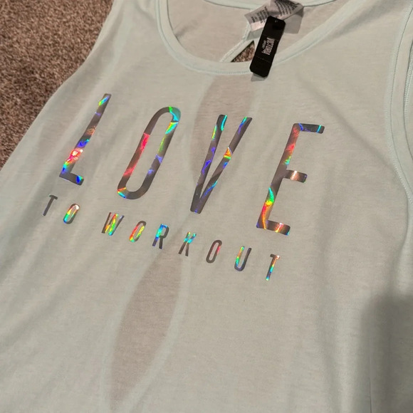 New Victoria Sport Victoria's Secret Keyhole-back tank top - Picture 6 of 8